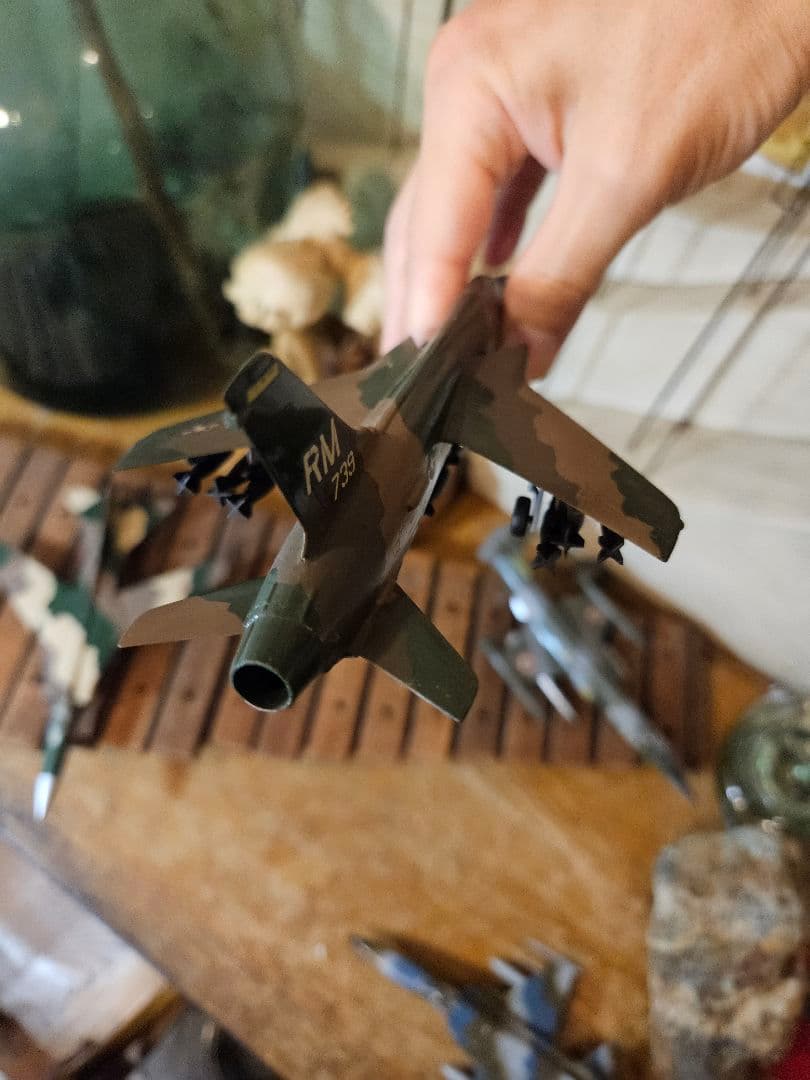 専用　飛行機　模型　プラモ　ソ連　米軍　サンダーチーフ　スターファイター