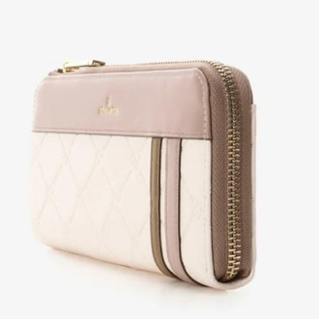 &chouetteアンドシュエット 型押しモノグラムラウンド長財布 オフホワイト