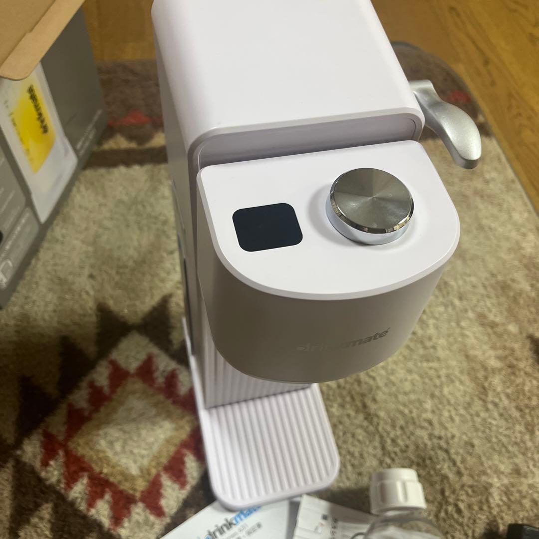 つよし。ガスシリンダーは無しです。写真に掲載されてる部品のみです。