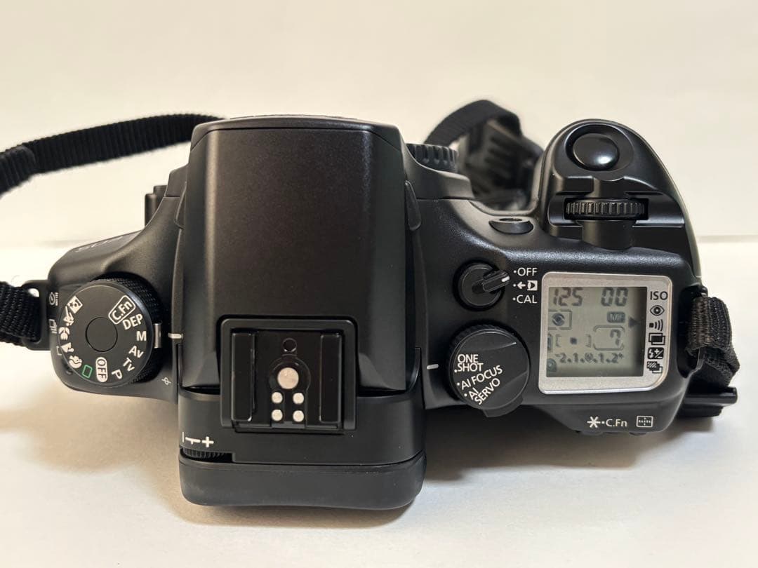 フィルム一眼レフ キヤノン Canon EOS7 28-300mmレンズ付