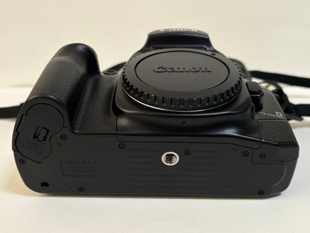 フィルム一眼レフ キヤノン Canon EOS7 28-300mmレンズ付