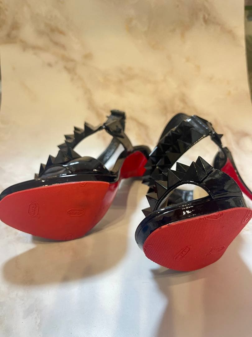 ◼︎ルブタン　37