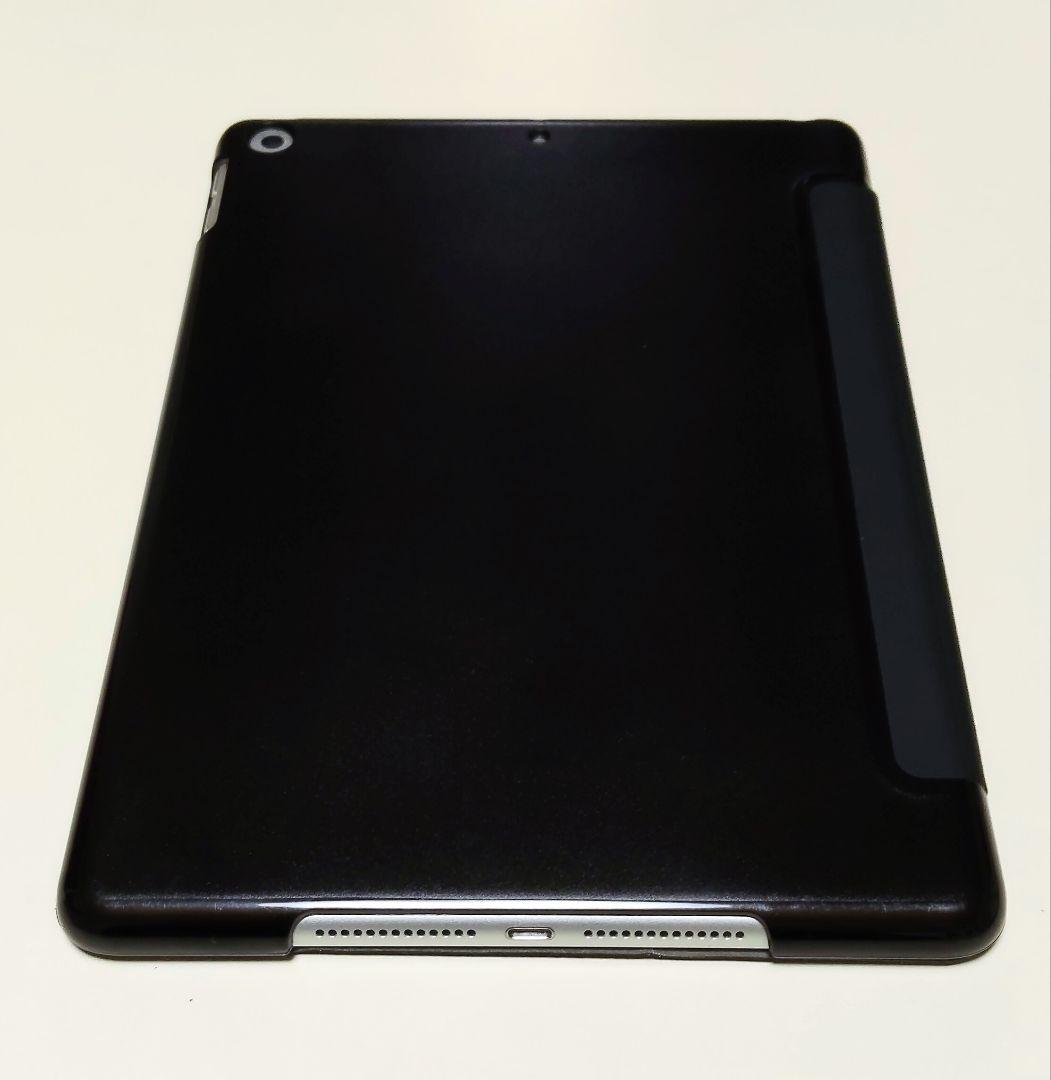 ☆美品☆iPad本体 シルバー＋ ガラスフィルム＋ブラックカバー
