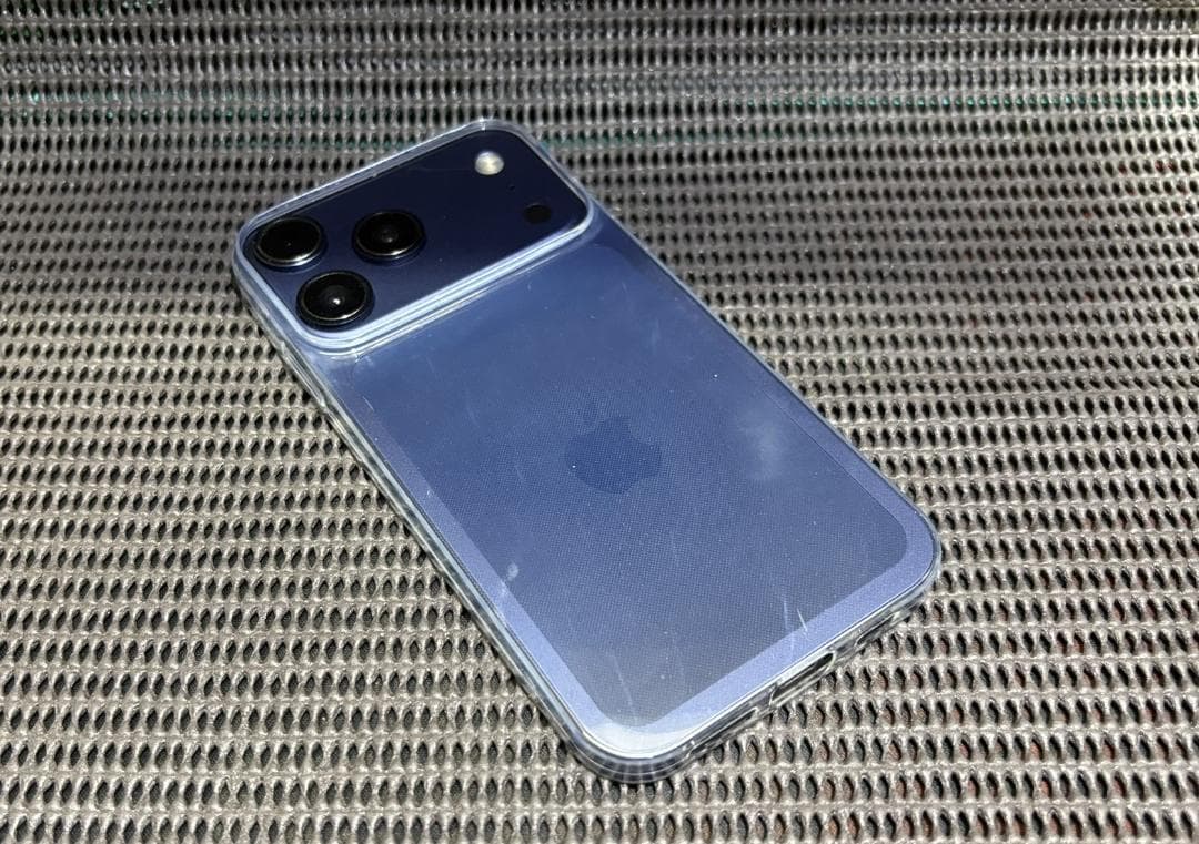 iphoneXR 64g/iphone17PRO Deep Blue 外装交換！