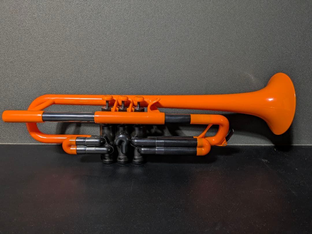 pTrumpet オレンジ トランペット本体、ソフトケース、マウスピース2本つき