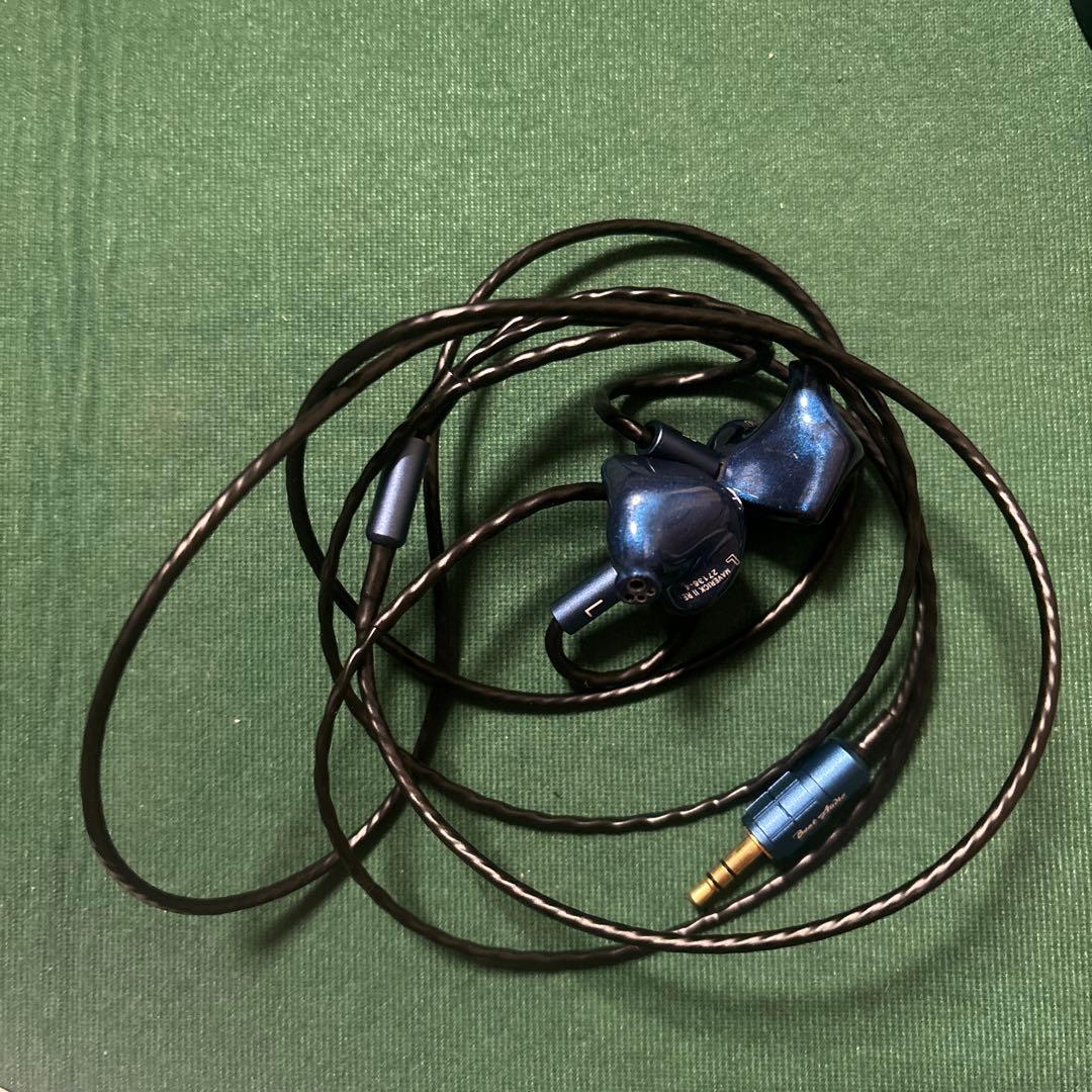 イヤホン Unique Melody MAVERICK II Re UNM-6455