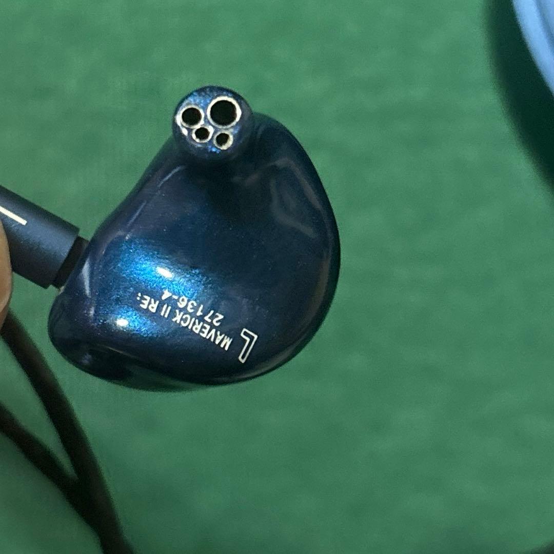 イヤホン Unique Melody MAVERICK II Re UNM-6455