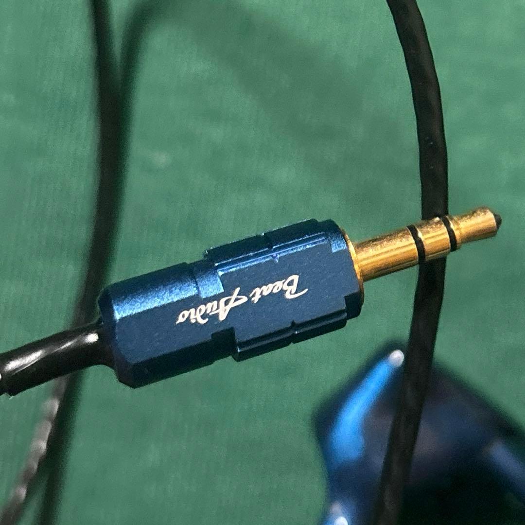 イヤホン Unique Melody MAVERICK II Re UNM-6455