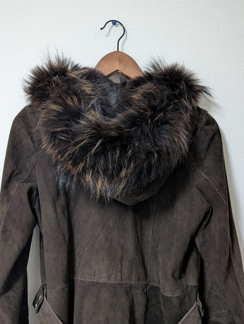 美品　CARA　伊藤忠モードパル　ラムレザーリアルラクーン　コート 　M