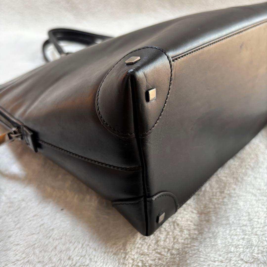 GUCCI グッチ レザー ビジネスバッグ ハンドバッグ ブラック 黒 本革