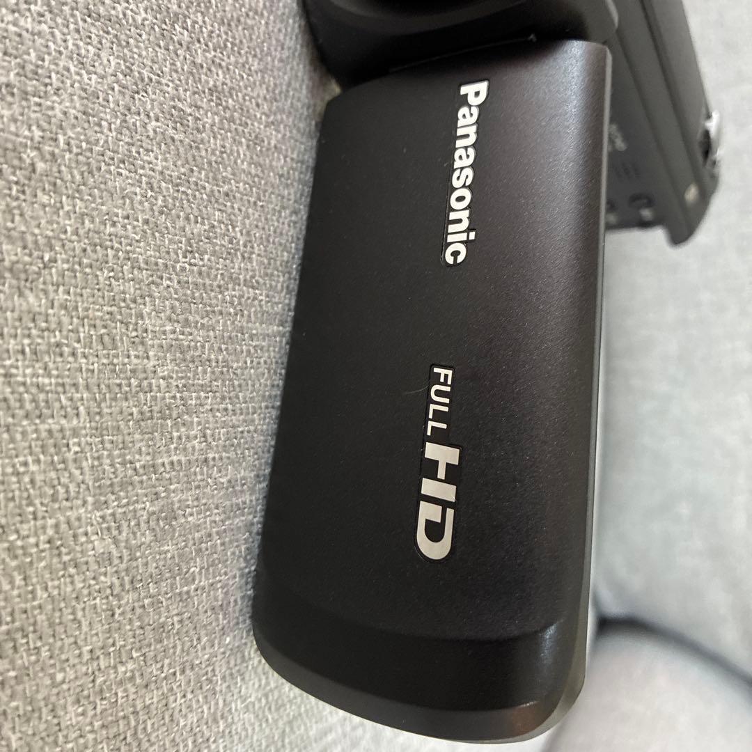 超美品　Panasonic HC-V495M ビデオカメラ 本体