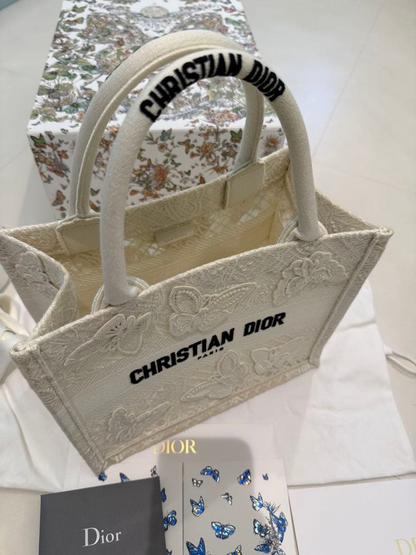 けろちゃん様クリスチャンディオールブックトート　スモール　バタフライ