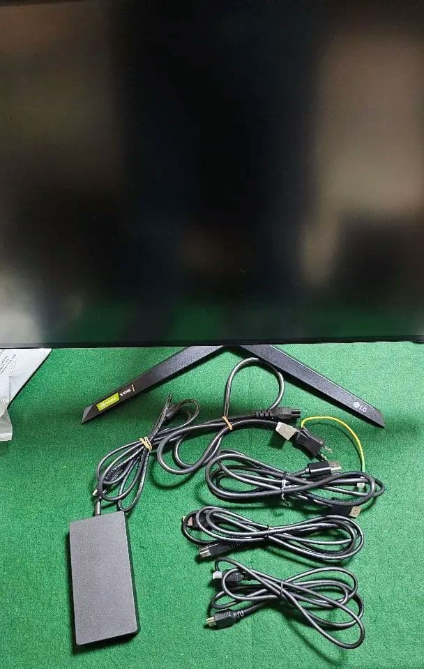 ク*ロ様 LG27インチ/4K/Nano IPS/1ms/144Hzモニター