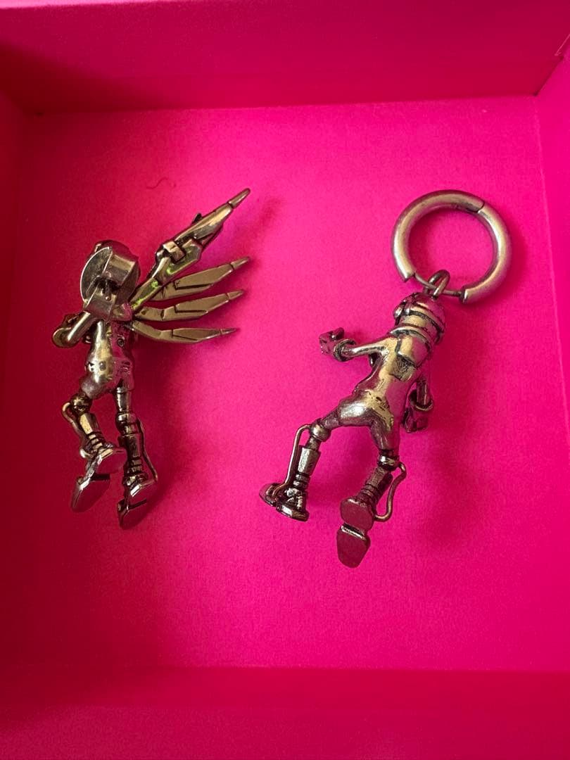 Heaven by Marcjacobs ピアス