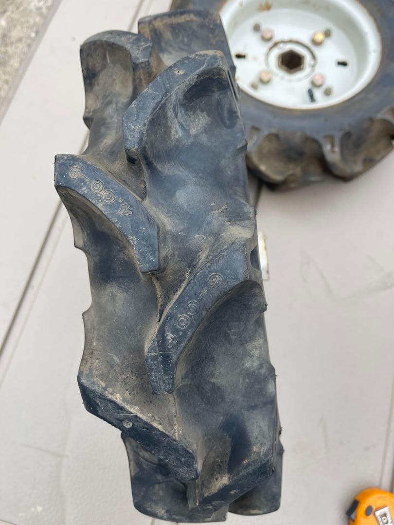 管理機用 タイヤ 2本セット 六角軸 耕運機ホイール付き パーツ 部品 中古