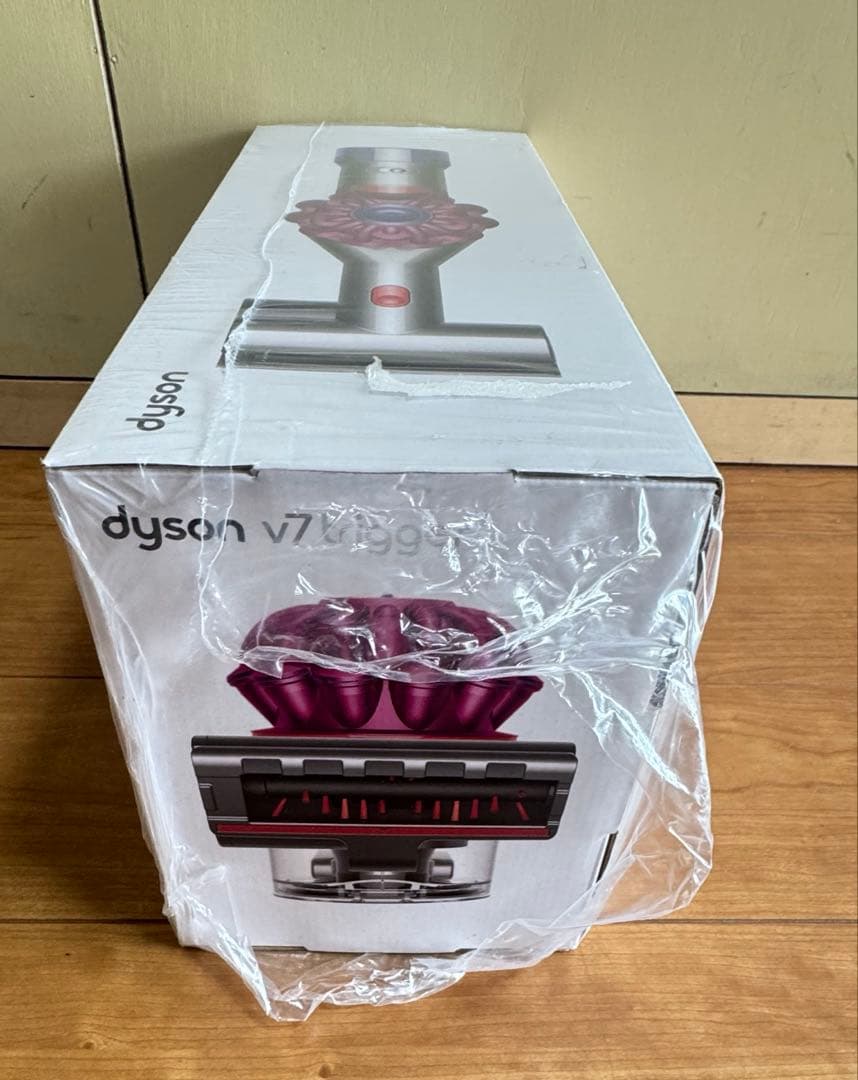 dyson v7 trigger ハンディ掃除機