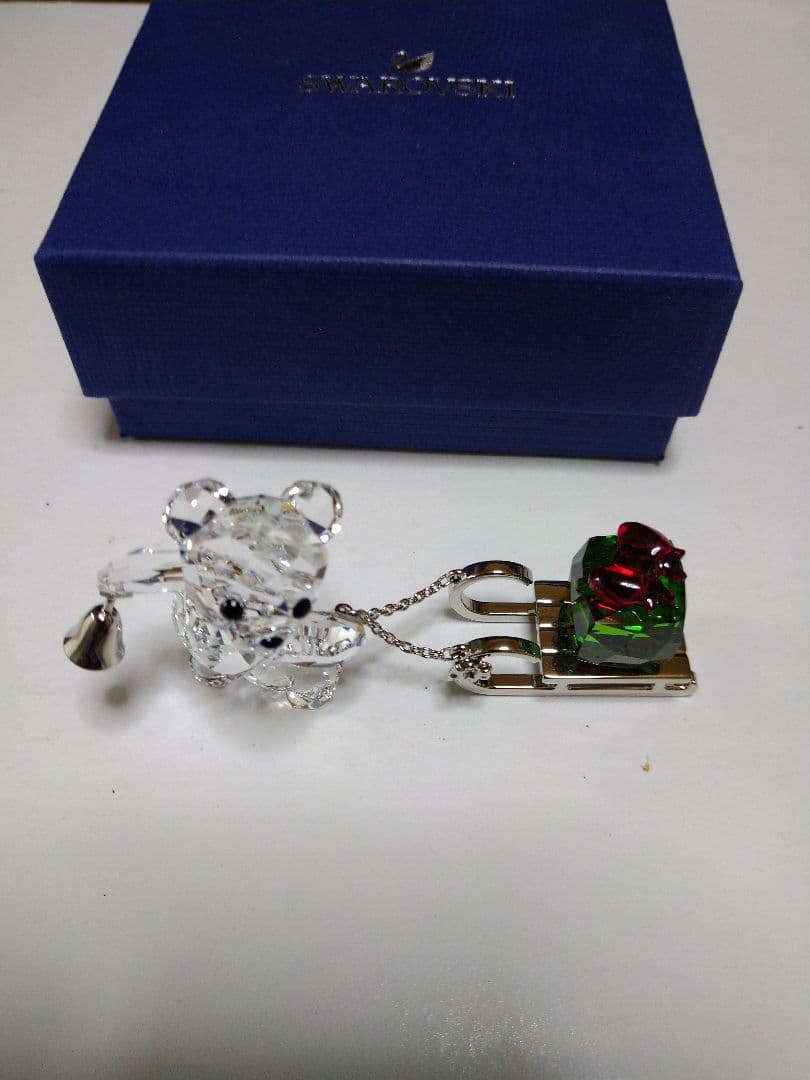 SWAROVSKI クリスタルベア 置物クリスマス　2019年