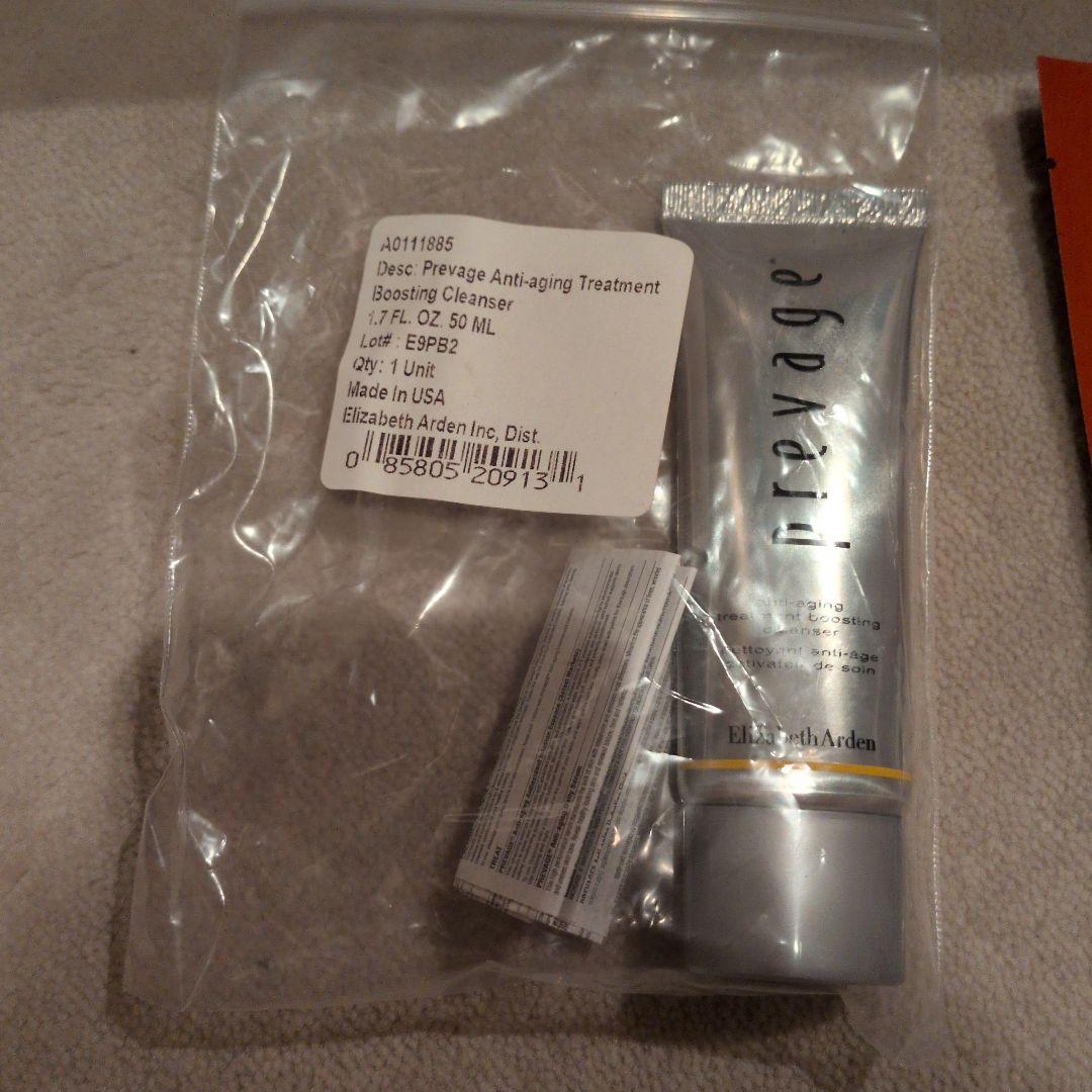 完売品新品未開封medicube AGE-R BOOSTER PRO美顔器キティ