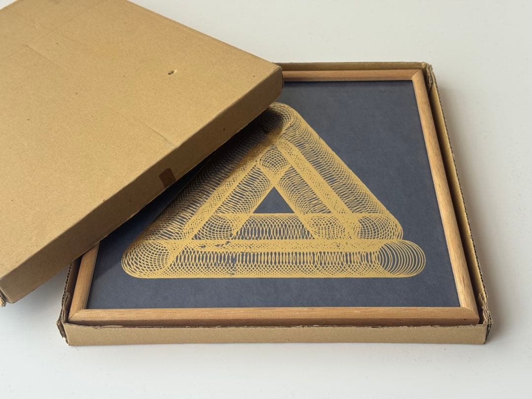 八田豊　版画　現代アート　箔押し　ゴールド　木製額縁　箱有り