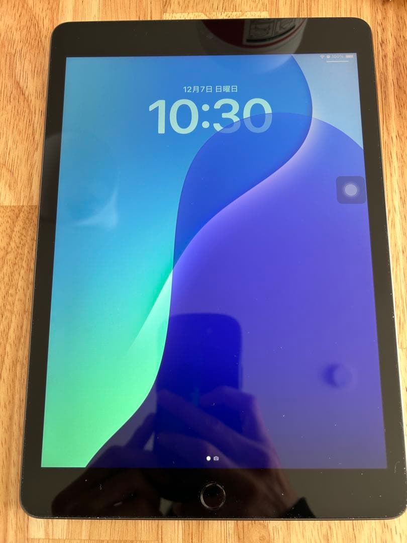 iPad 第9世代 64GB Wifiモデル　箱、充電器付き