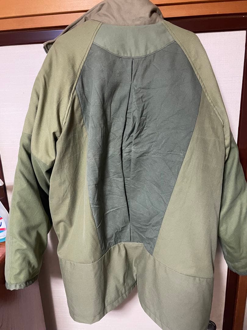 ナスングワム　リバーシブル　ミリタリージャケット