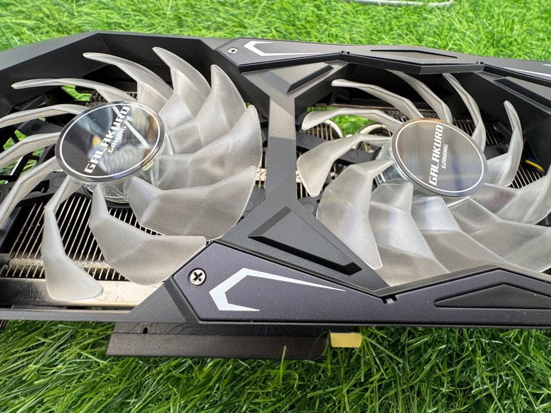 GALAKURO GeForce RTX 3090 本体