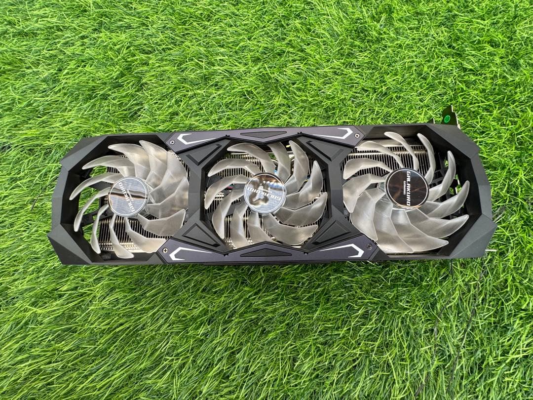 GALAKURO GeForce RTX 3090 本体