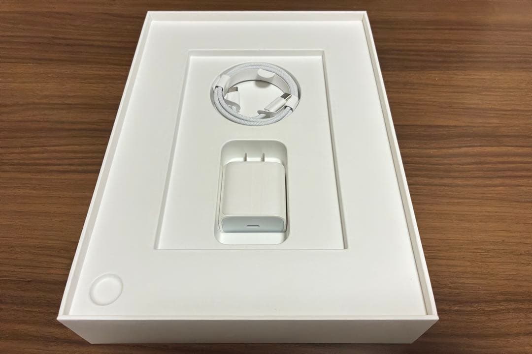 iPad(A16) 11世代　128GB ブルー