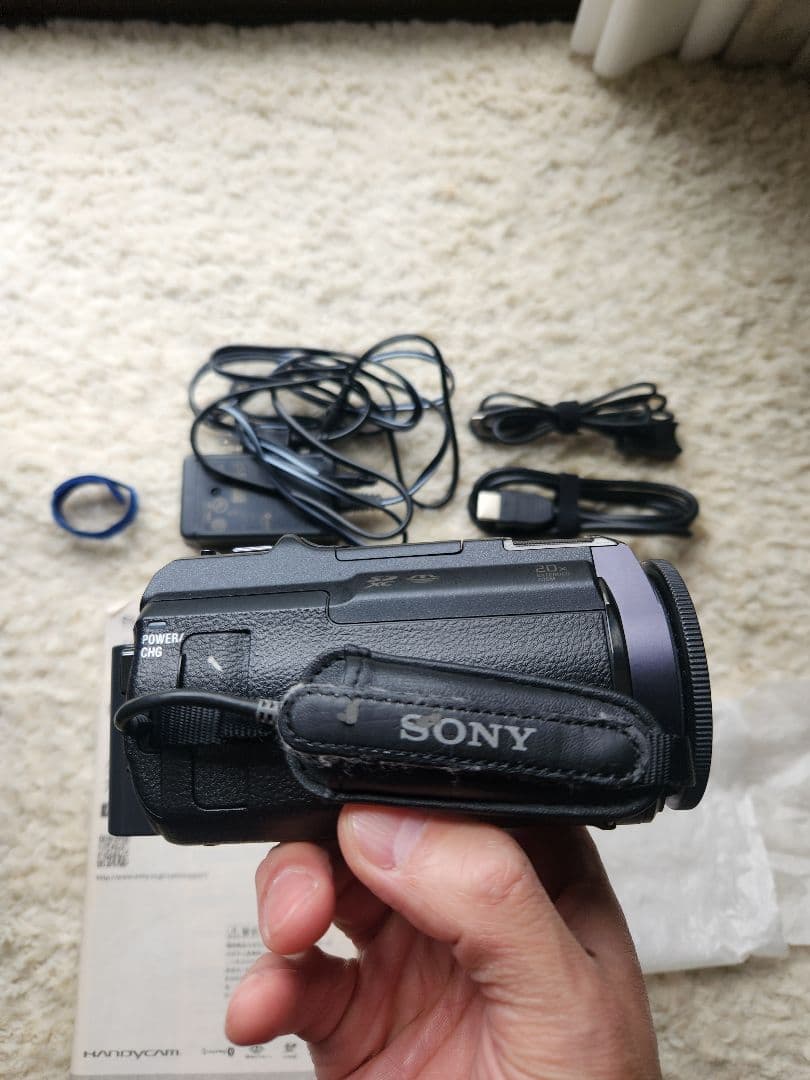 ゆ*み様 SONY HDR-PJ630V ビデオカメラ　三脚付き