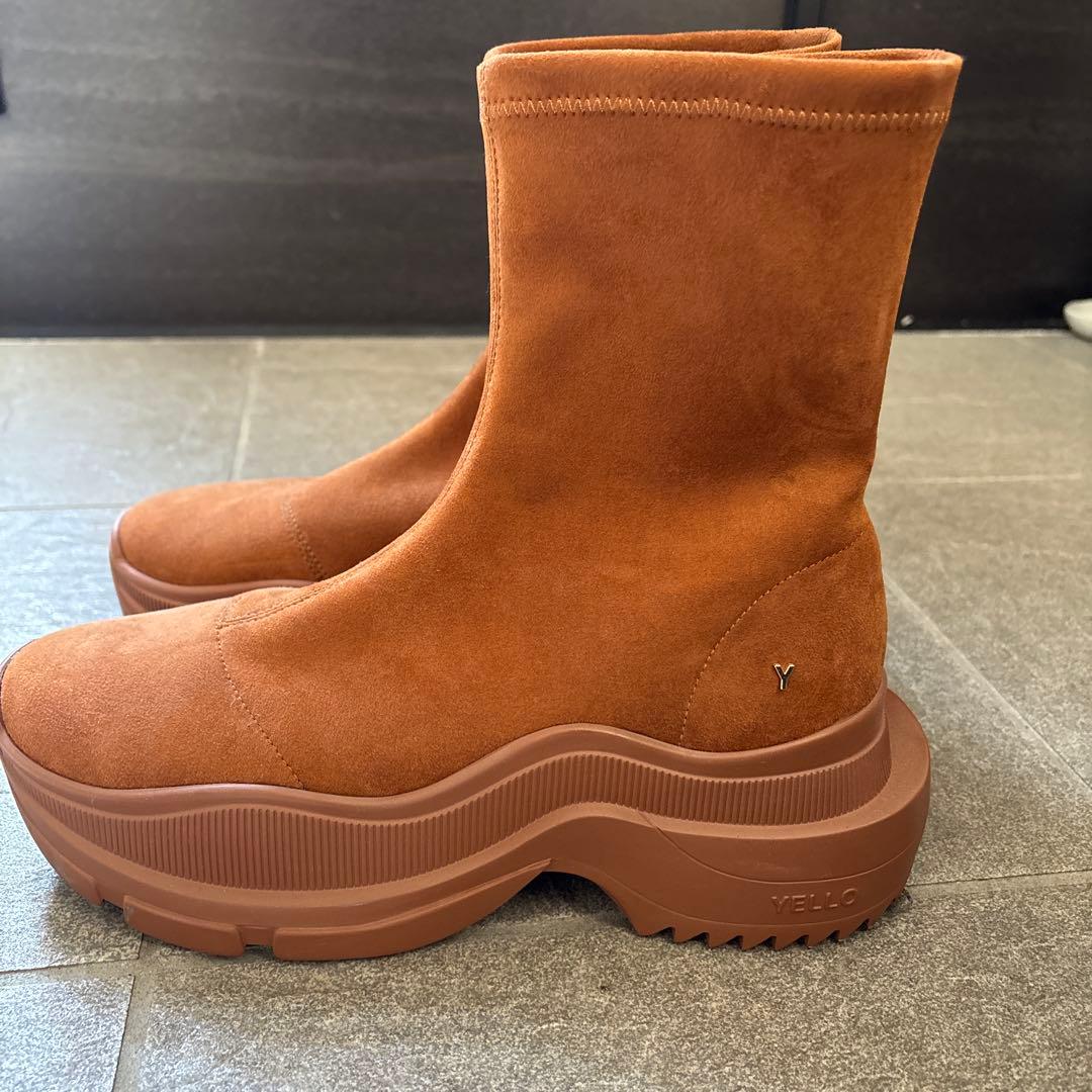 美品　YELLO ソックスブーツ