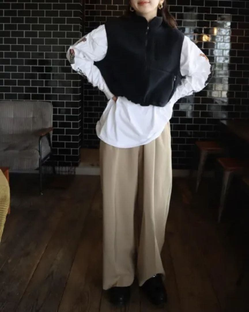 エパ　epa short fleece vest\