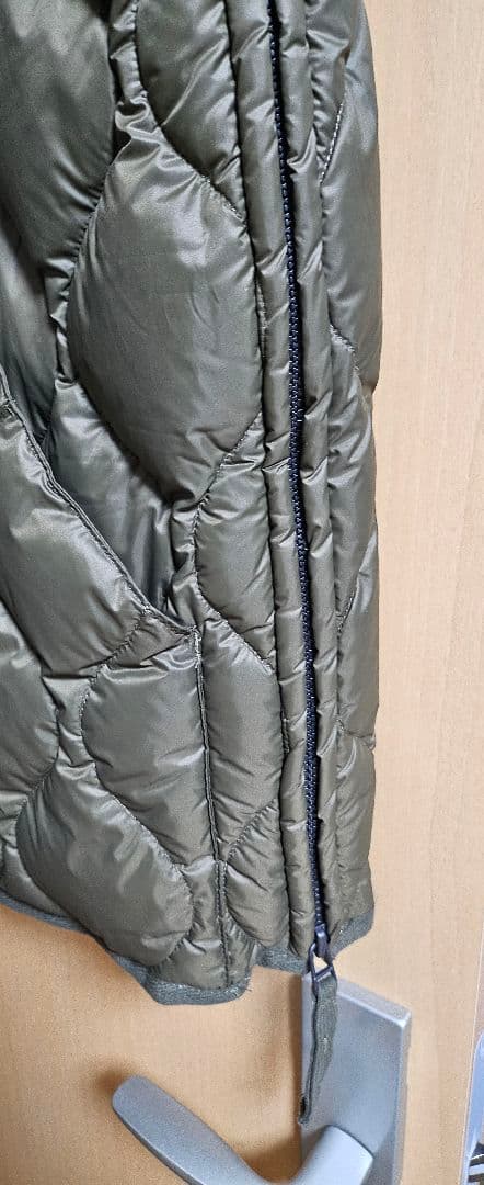 niko and...限定完売品！TAIONキルティングダウンベスト