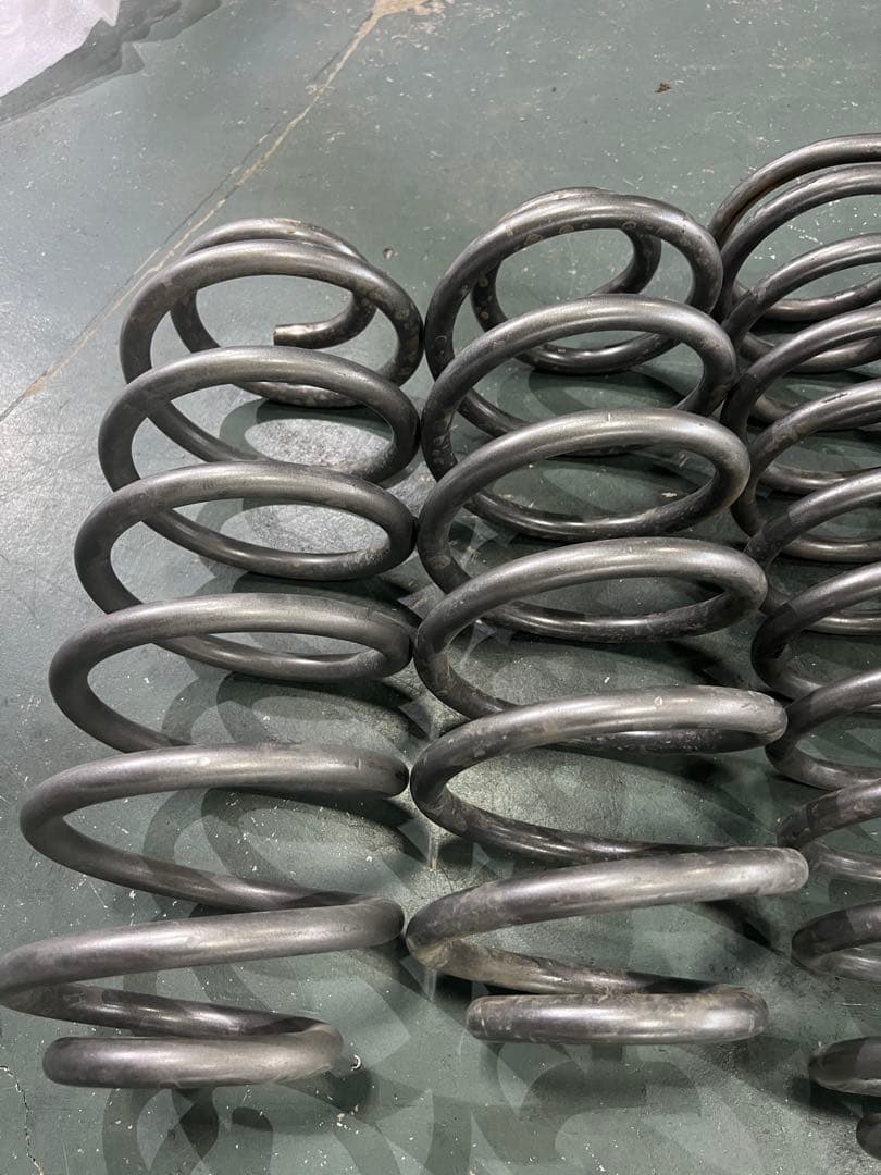 ラフカントリー　2.5インチリフト　コイルスプリングのみ　中古　ラングラー　JL