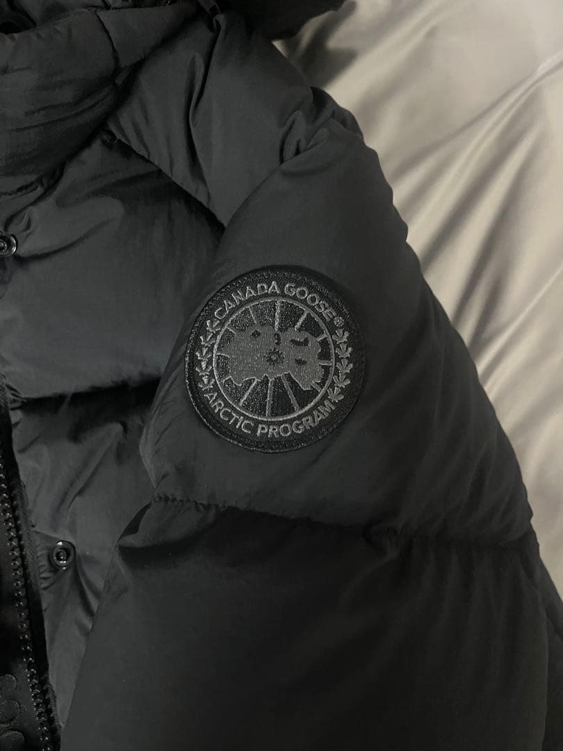   カナダグース ブラックレーベル ダウンジャケット