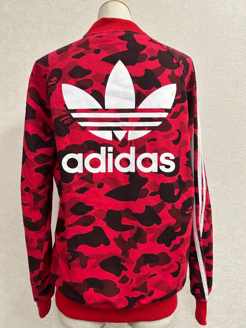 adidas レッドカモフラージュジャケット