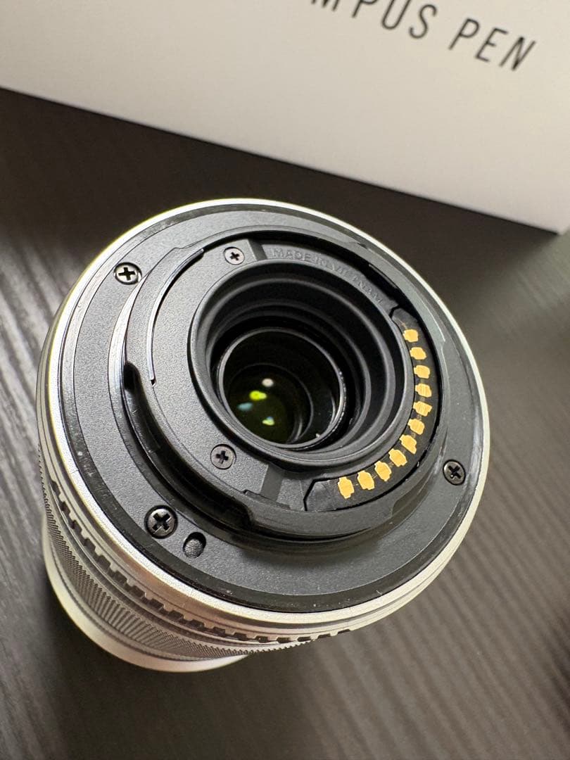 OLYMPUS PEN E-PL8 ミラーレスカメラ　ダブルレンズ　ダブルズーム