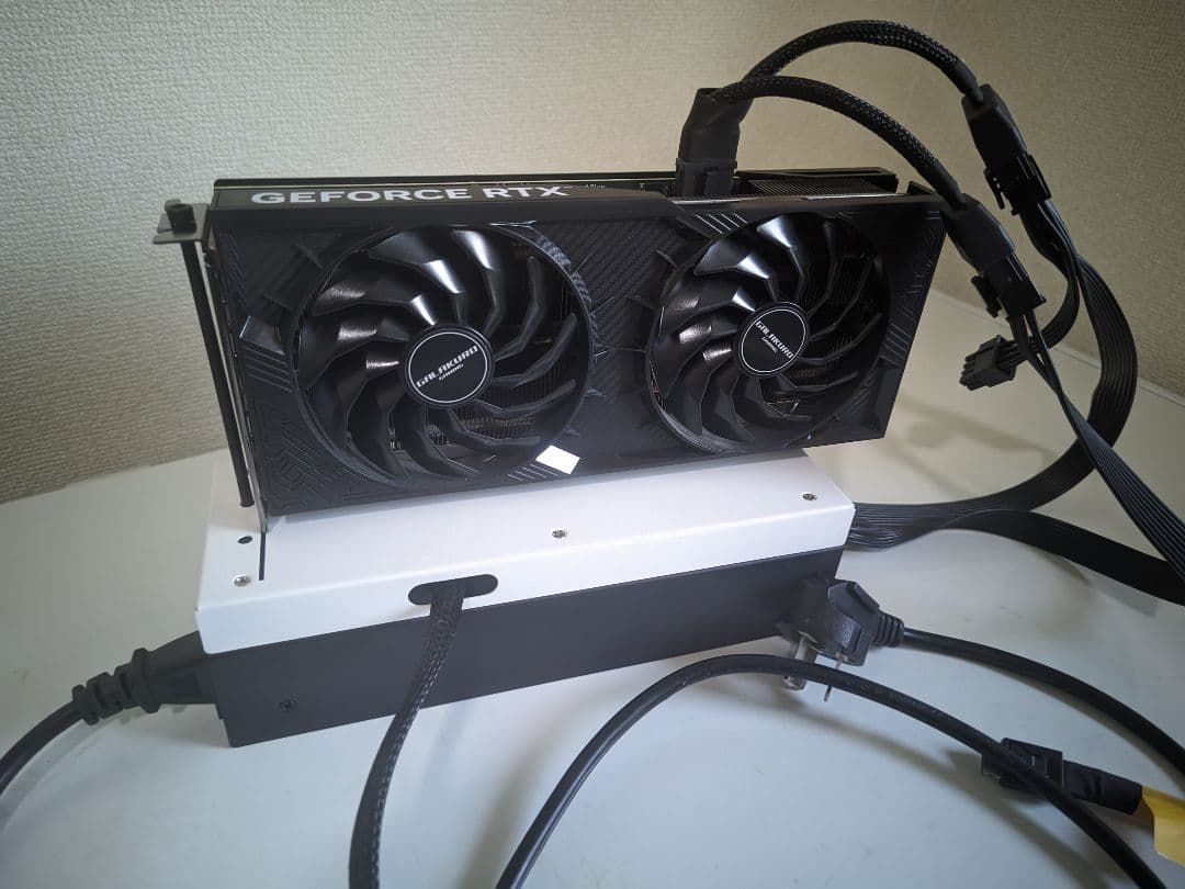 ​玄人志向RTX4070 SUPER+eGPUドック(Oculink) セット