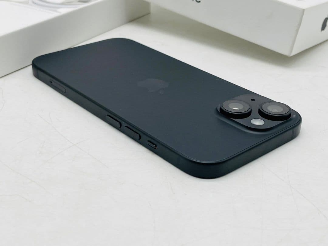 (tm/10.1/70)Apple iPhone 15 256GB SIMフリー