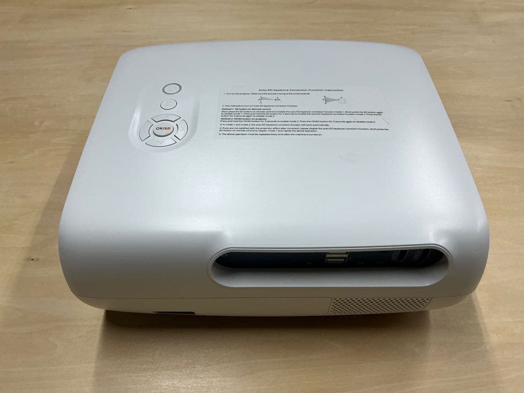 Yaber Proyector 本体