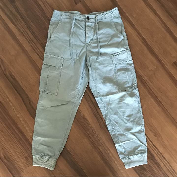 はっぱJ.CREW カーゴパンツとＰＴ01パンツ