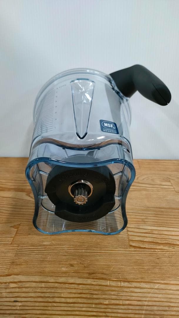 【目立った汚れなし】Vitamix E520 ホワイト　保証書あり　1615