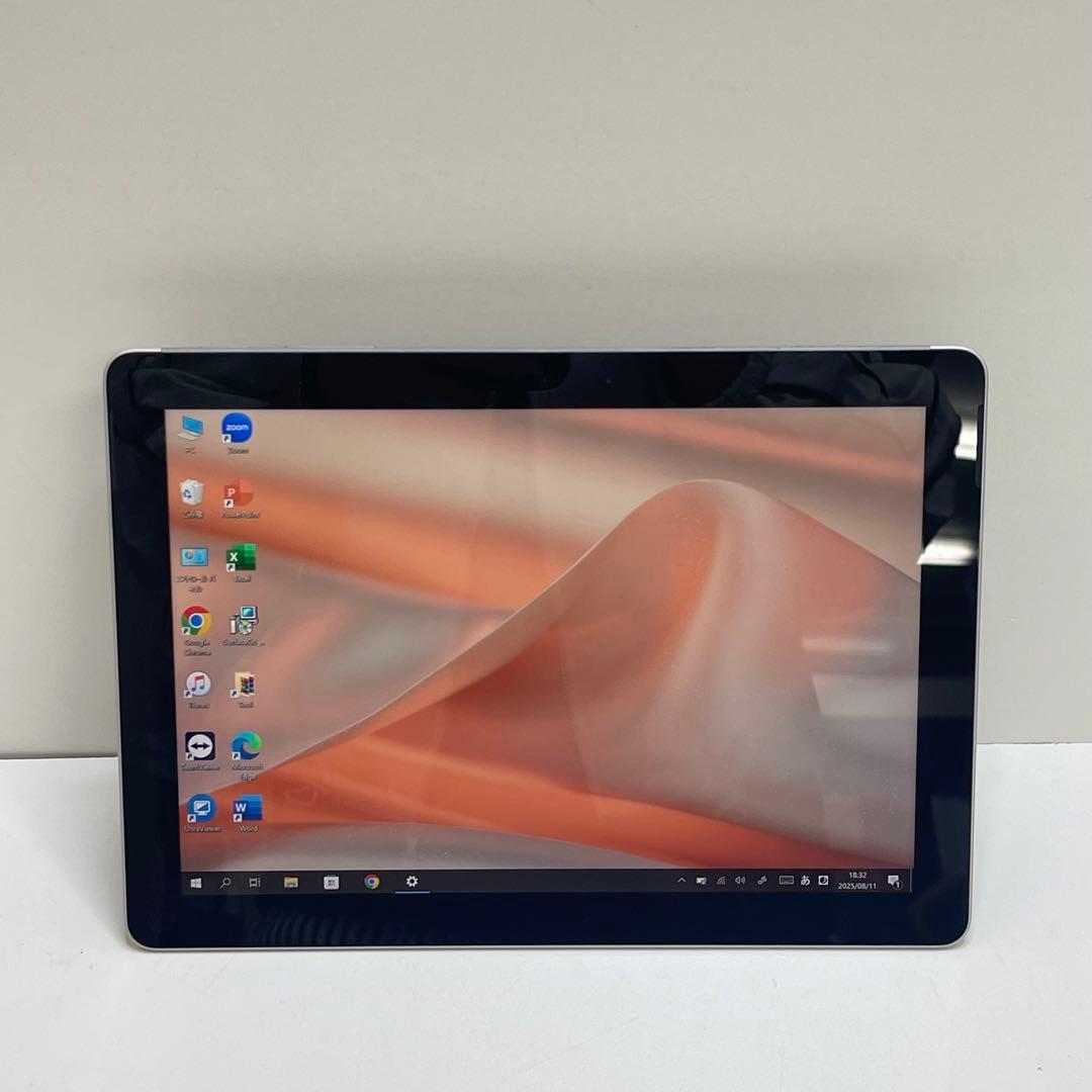 #095 Microsoft Surface Go モデル1824 タブレット