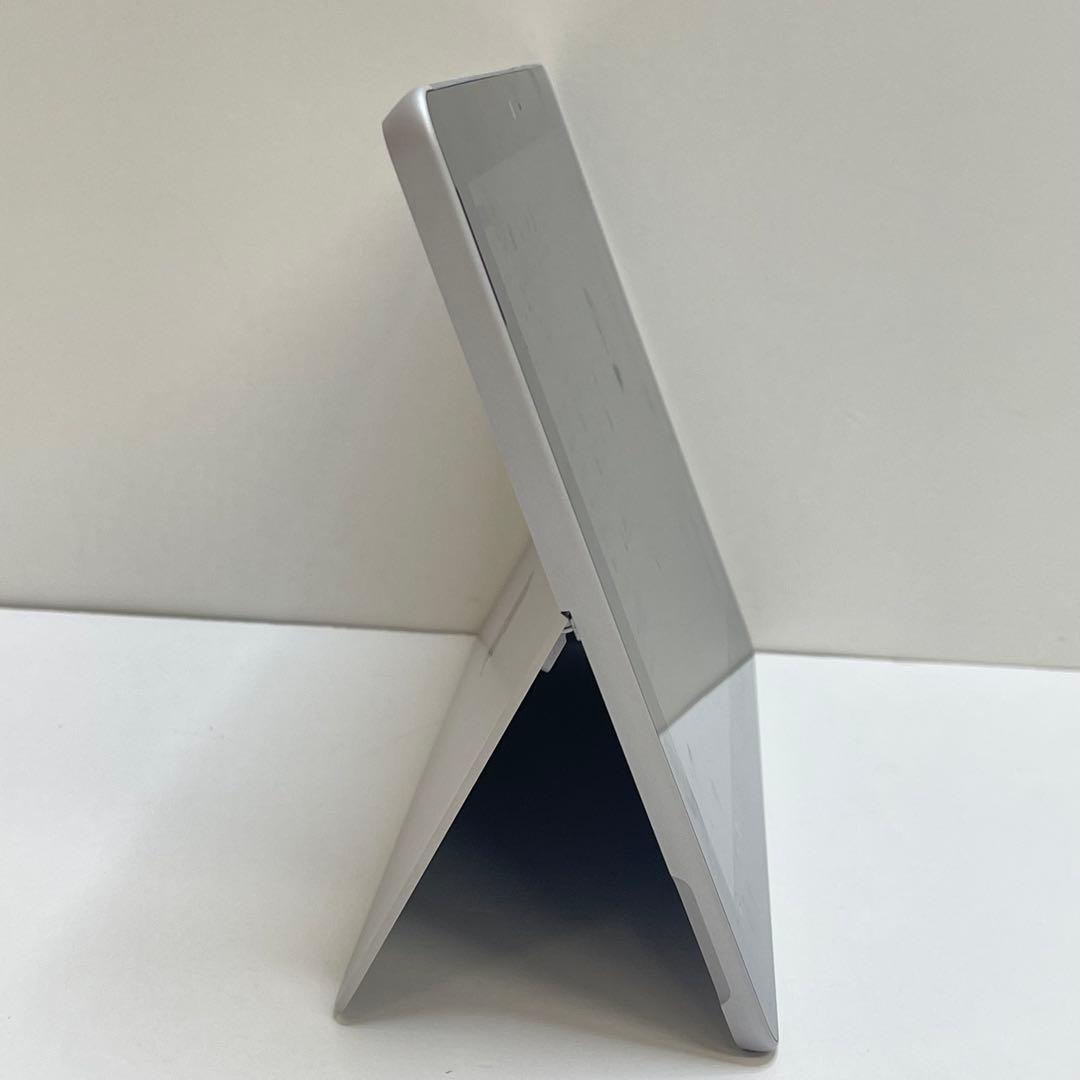 #095 Microsoft Surface Go モデル1824 タブレット