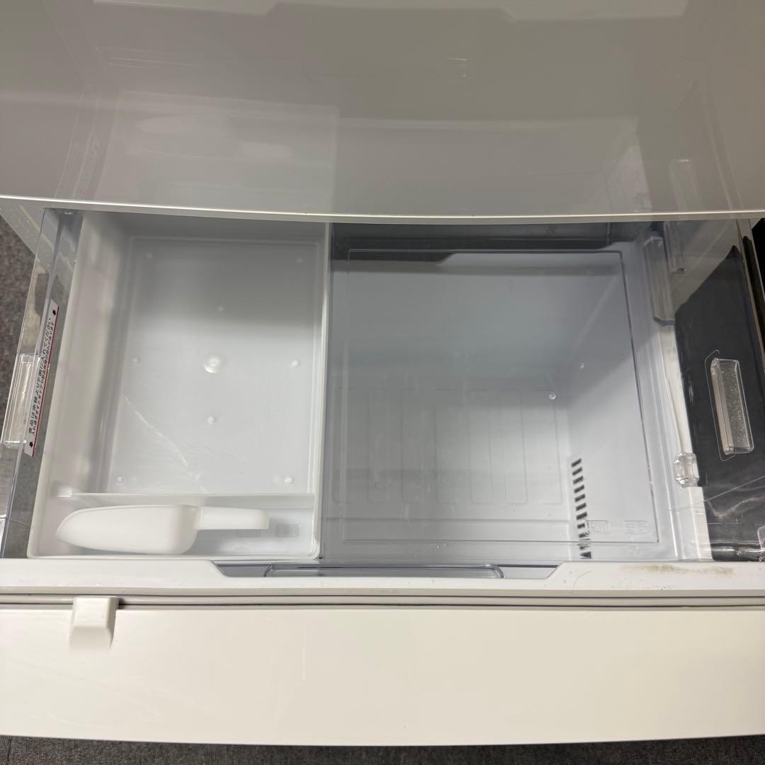 三菱ノンフロン冷凍冷蔵庫　MR-C34C-W 形2017年製