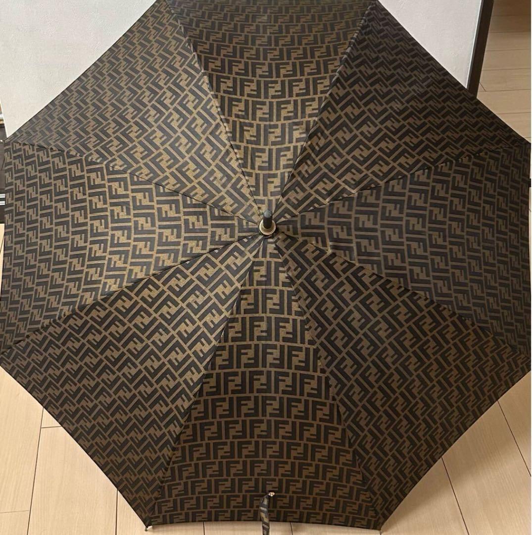 【人気】FENDI フェンディ 傘 ズッカ柄 総柄 茶色 ブラウン　90cm