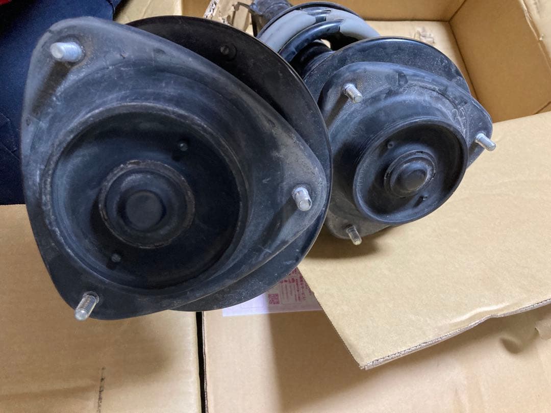 期間限定！　26日まで！　スバル WRX STI VAB 純正サスペンション