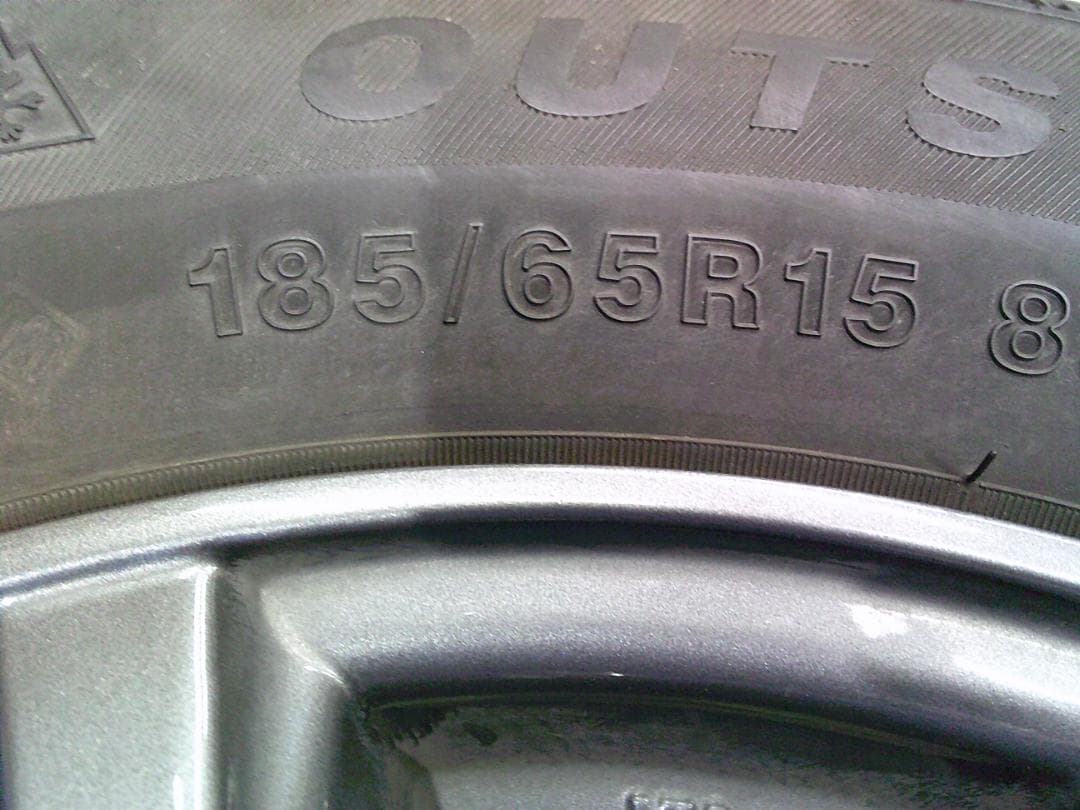 送料込☆中古スタッドレスセット☆185/65R15☆アクア・ノート・デミオ等