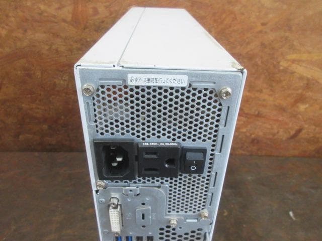 送料込★ 富士通 ESPRIMO D588/TX i7 8th Genジャンク