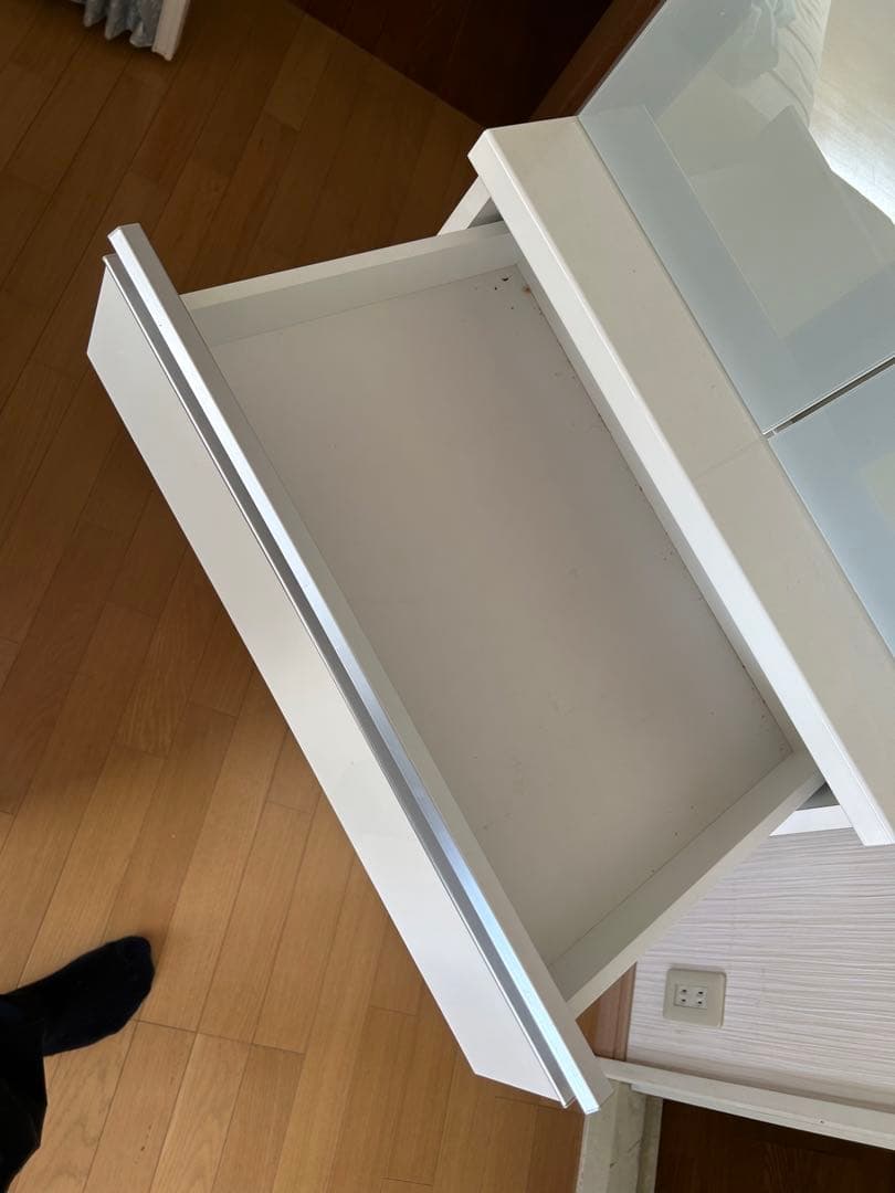 SunnyTakahashi ホワイト食器棚 ガラス扉付き 5段