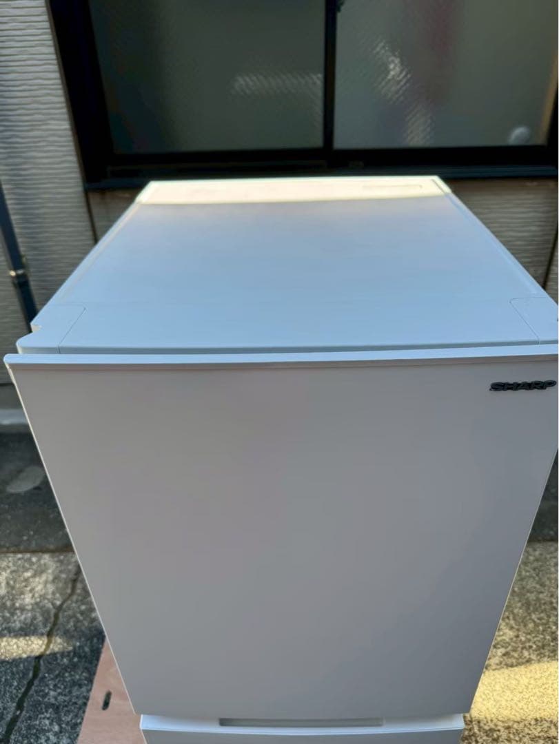 【送料確認】SHARP 冷蔵庫 SJ-D15J-W 152L 2023年製